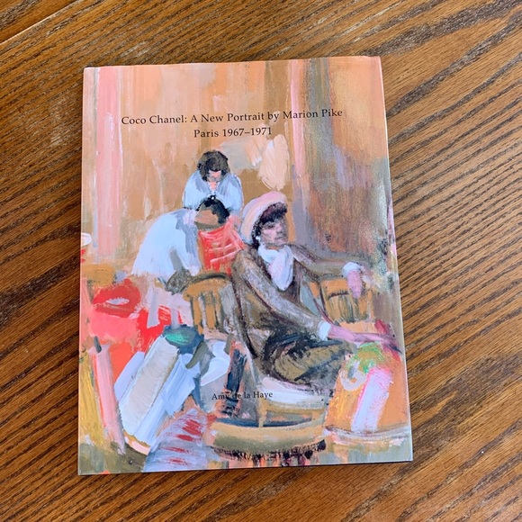 Rare Coco Chanel Book Exhibit Marion Pike - Picture 1 of 16